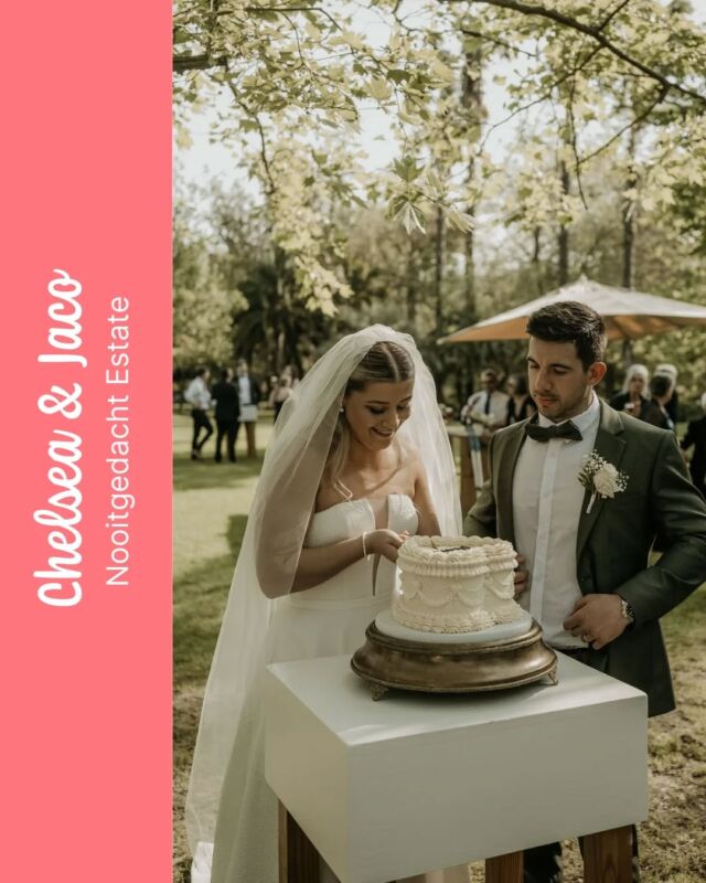 CHELSEA & JACO...Our iconic "Just Married" wedding heart takes centre stage at Chelsea & Jaco's wedding at @nooitgedachtestate...This 20cm heart shaped cake has 3 layers of sponge inside it and serves approx 22 cake portions. Perfect to serve at a small intimate gathering, or for those all important cake cutting photos 🫶...Photography by @miriekphotography 📸 Coordinated by @trunkevents